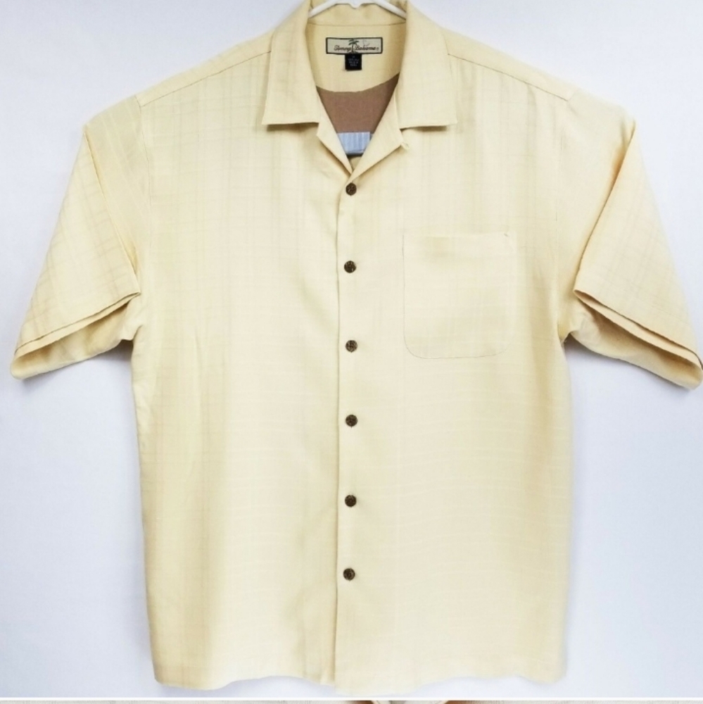 Tommy bahama M button up.